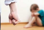 Hành vi bạo hành trẻ em bị xử lý như thế nào?
